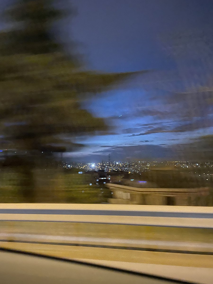 ekc0707's tweet photo. Gece modu 👌 https://t.co/CpxTfk85NR