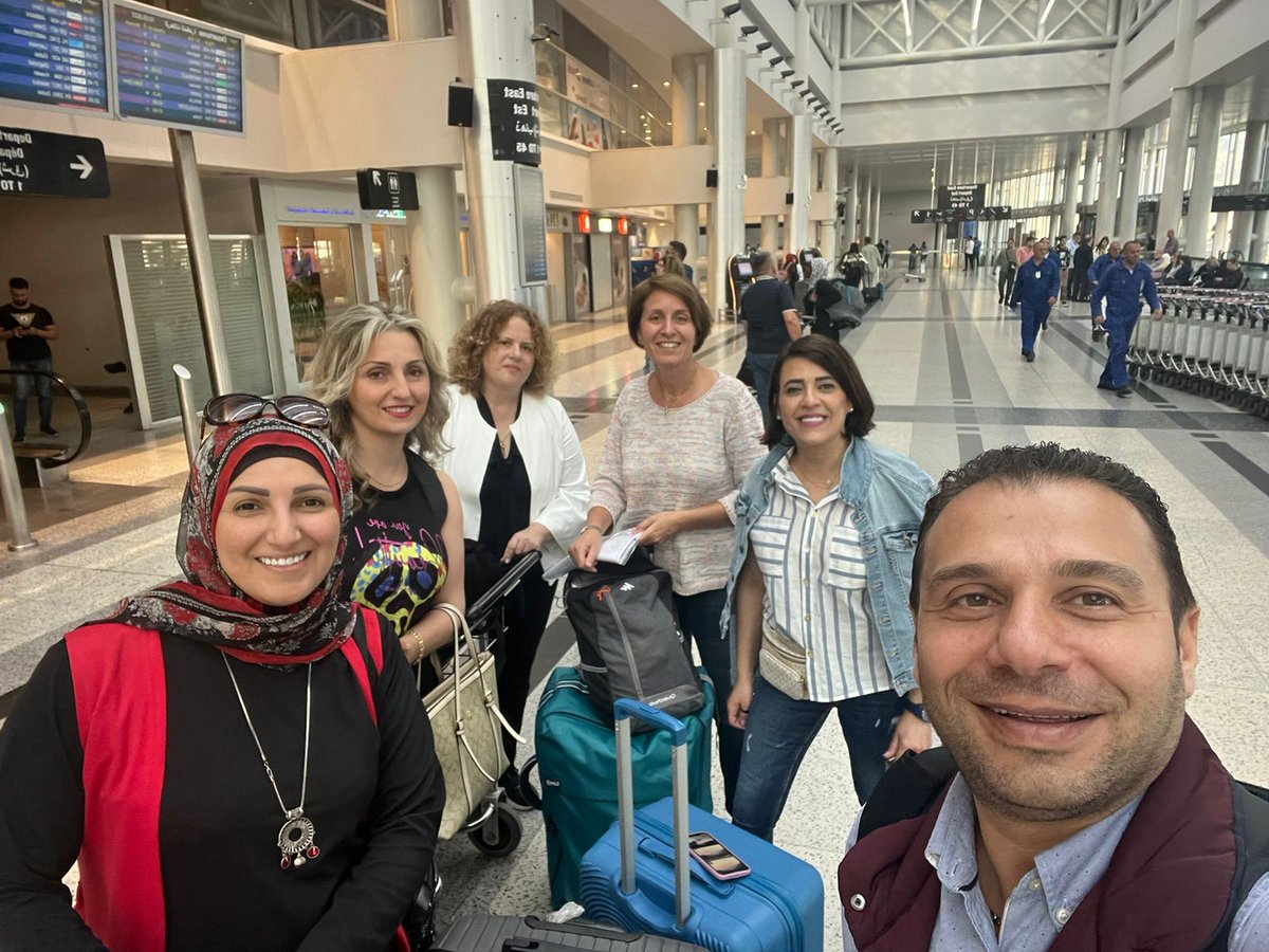 Carolineghos's tweet photo. @etwinningplus 
The Lebanese team is ready for being creative
@ghalwae @Carolineghos @eTwinningEurope @PaulineYammine 

#euinlebanon #etwinningproject  #eTwinning #erasmus #erasmusplusproject #ErasmusPlus 
#CYPLEBETWINNING
 #beingcreative https://t.co/CEDYAIekF2