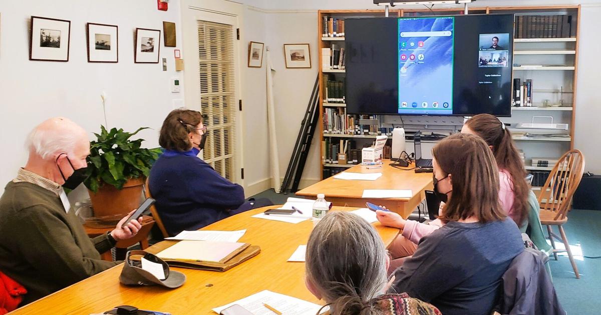 MEConnectivity's tweet photo. @digitalequityct provides in-person and virtual digital literacy classes across Maine. In May and June, they are partnering with @MaineStLibrary in Southwest Harbor for in-person classes on the ACP and Google suite. Read more: https://t.co/mlyJ22TyHO
#ACP4ME https://t.co/DEYQxMYIRG