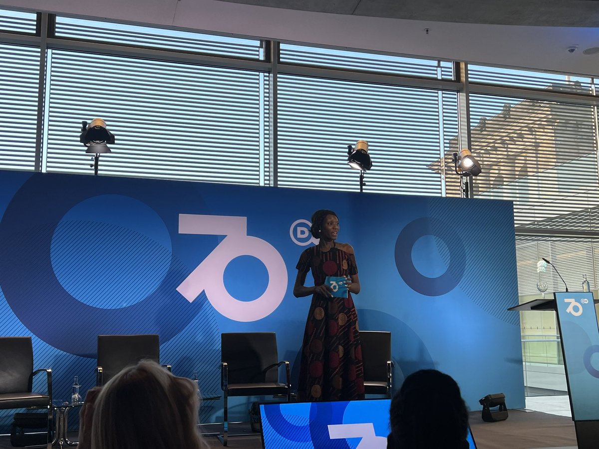 till_steffen's tweet photo. Herzlichen Glückwunsch Deutsche Welle zum 70. Geburtstag.
Eine wahnsinnig wichtige Stimme für Demokratie, Freiheit und für den Austausch der Kulturen!
#dw70 https://t.co/Xi3Yk92263