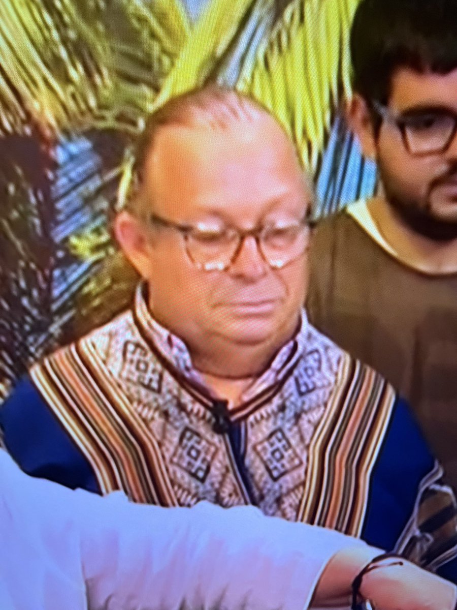BrioEnfurecida's tweet photo. Ha ido uno a sálvame que es una mezcla de rappel y el pali https://t.co/QybsmTWjYk
