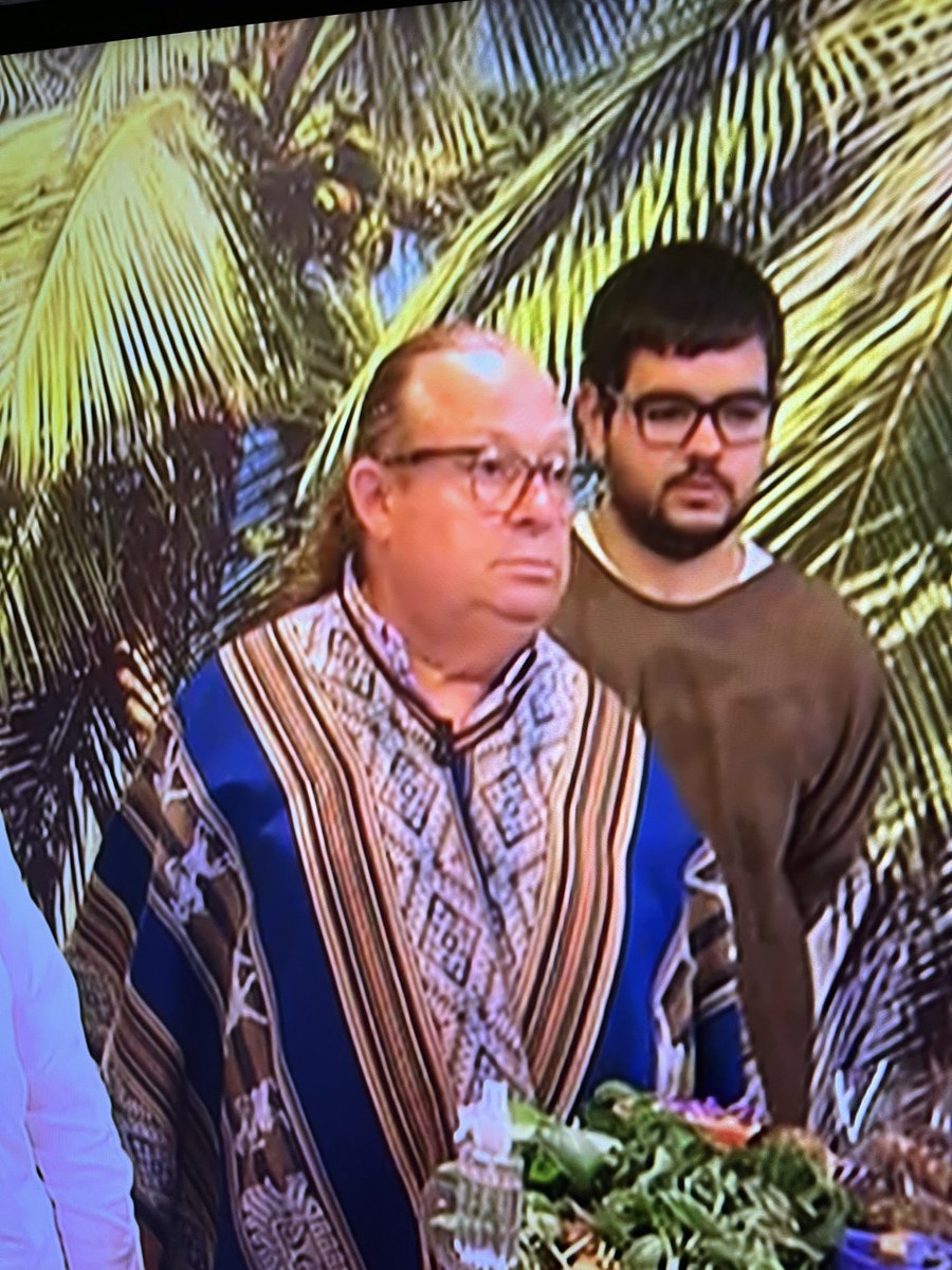 BrioEnfurecida's tweet photo. Ha ido uno a sálvame que es una mezcla de rappel y el pali https://t.co/QybsmTWjYk