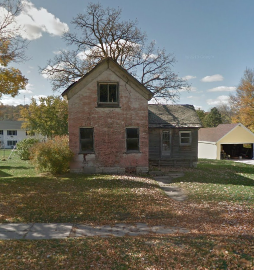 BluePing 🌊🇺🇦🏳️‍🌈🌹 on Twitter "3,000,000 on Zillow."