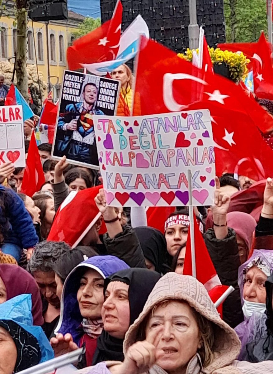 mitcskm's tweet photo. Taş Atanlar Değil, 
Kalp Atanlar Kazanacak 🫶 https://t.co/WeLML80Esg