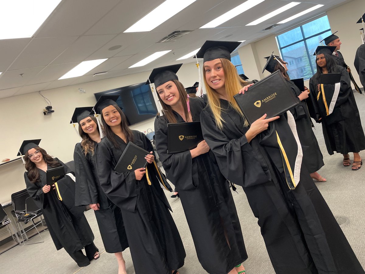 SocialScienceAU's tweet photo. Congratulations to all our Social Sciences graduates this year! We're proud of your hard work and can't wait to see what  you'll do next. https://t.co/osvX5torgY