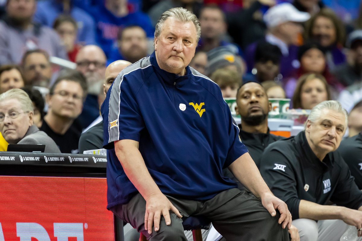 BleacherReport's tweet photo. West Virginia men's basketball HC Bob Huggins has been suspended for the first three games of the 2023-24 season following his use of an anti-gay slur during a radio appearance Monday

Huggins will also take a $1M pay cut and undergo sensitivity training https://t.co/EJKIHMq0dz