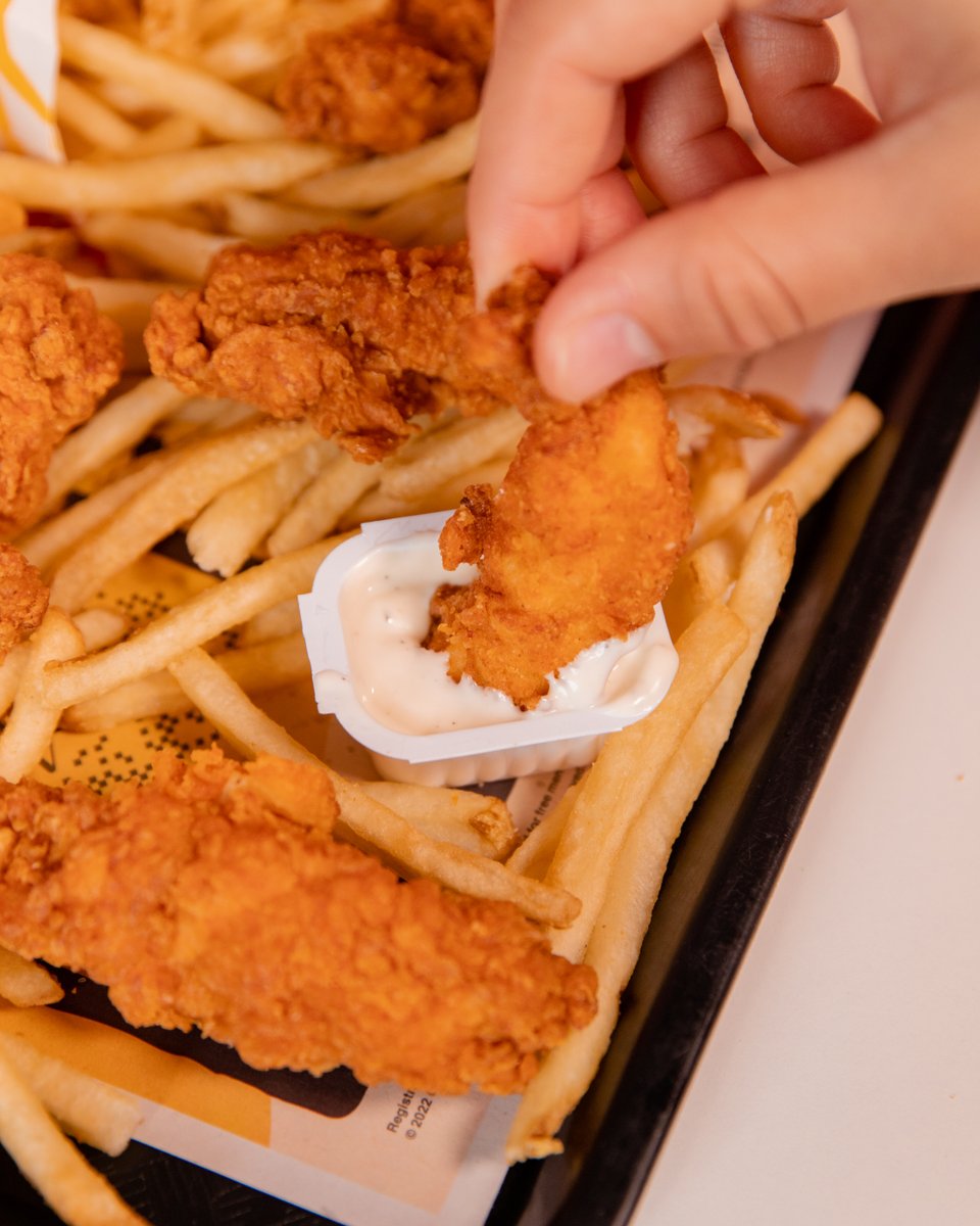 Carl’s Jr. on Twitter "On a scale of 1 TENder, how are you ranking ranch as a dipping sauce