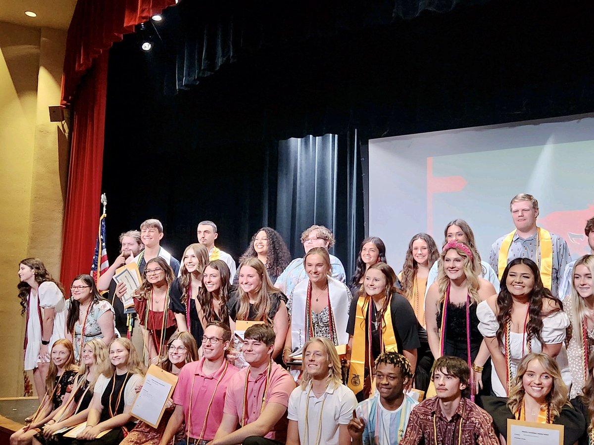 Hughes Springs ISD on Twitter "A few pictures from last night’s Senior