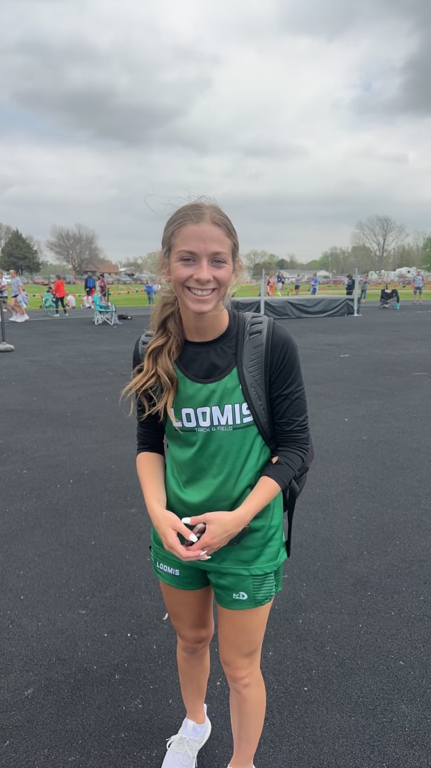 Zeigh Booe has qualified in the High Jump. #Loomiswolves