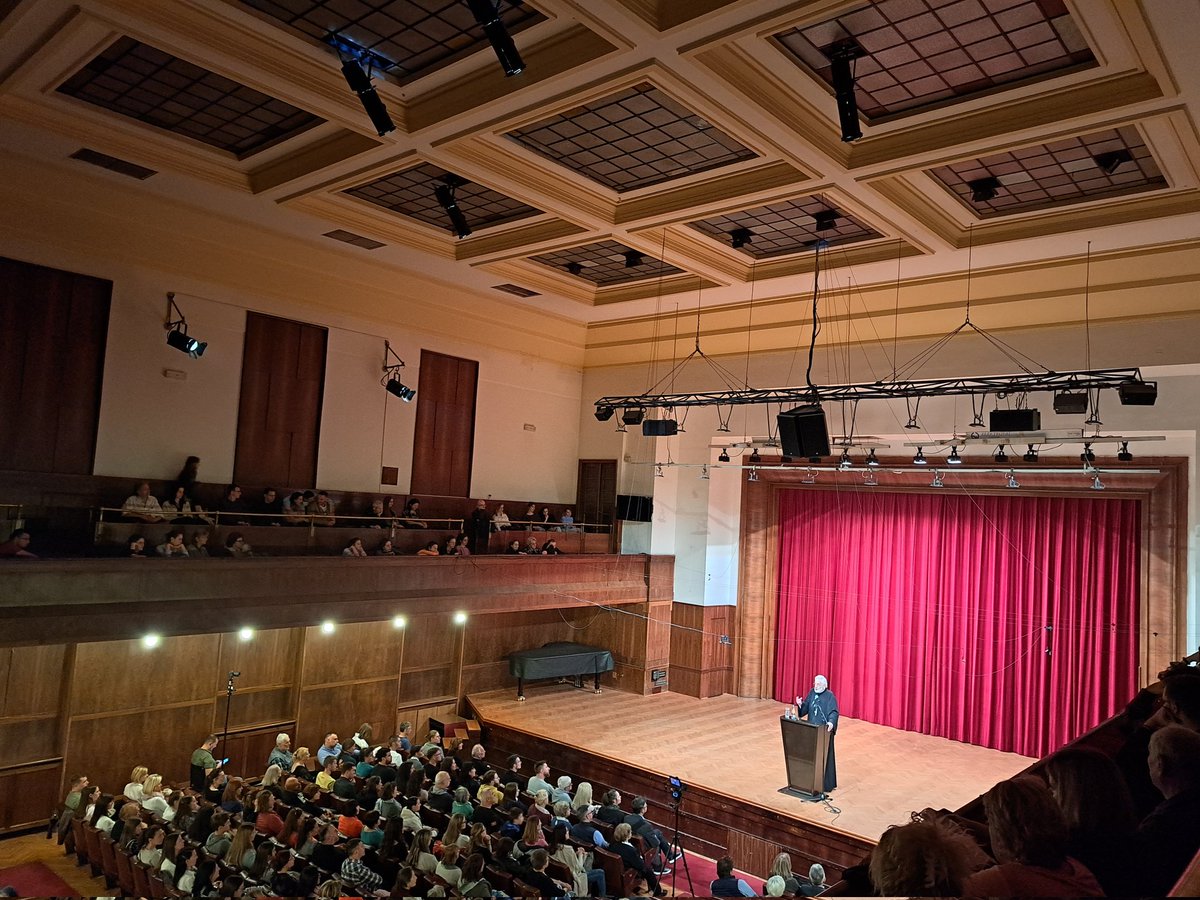 sandrazec's tweet image. #kolarac