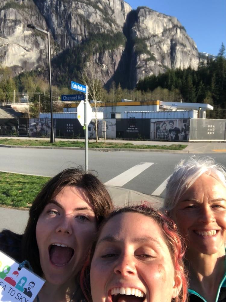 MySea2Sky's tweet photo. Some of our amazing volunteers door-knocking in the sunshine, talking to Sea to Sky residents about the amazing place we live in and raising awareness about Woodfibre LNG & the Eagle Mountain Pipeline. Want to volunteer? We are always looking for more people!
#ProtectHoweSound https://t.co/lZVw3BHn2D