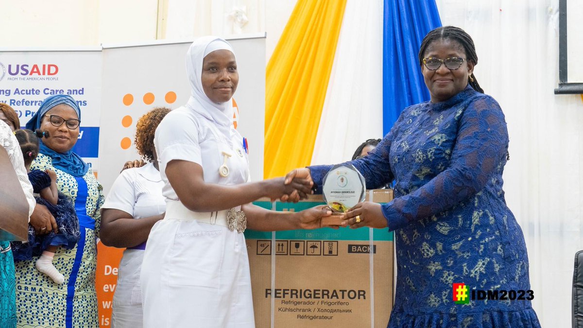 MidwivesGRMA's tweet photo. Ayekooo to the midwives 🤝👏👏 Recipients of the 2023 IDM wards for the 16 regions and 6 teaching hospitals. GRMA is proud of you. https://t.co/csorf9nZmg