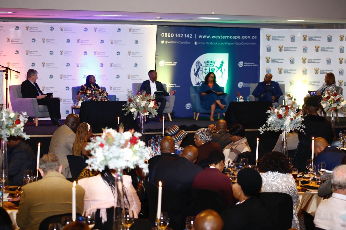 Department of Human Settlements on Twitter "[IN PICTURES] Roundtable