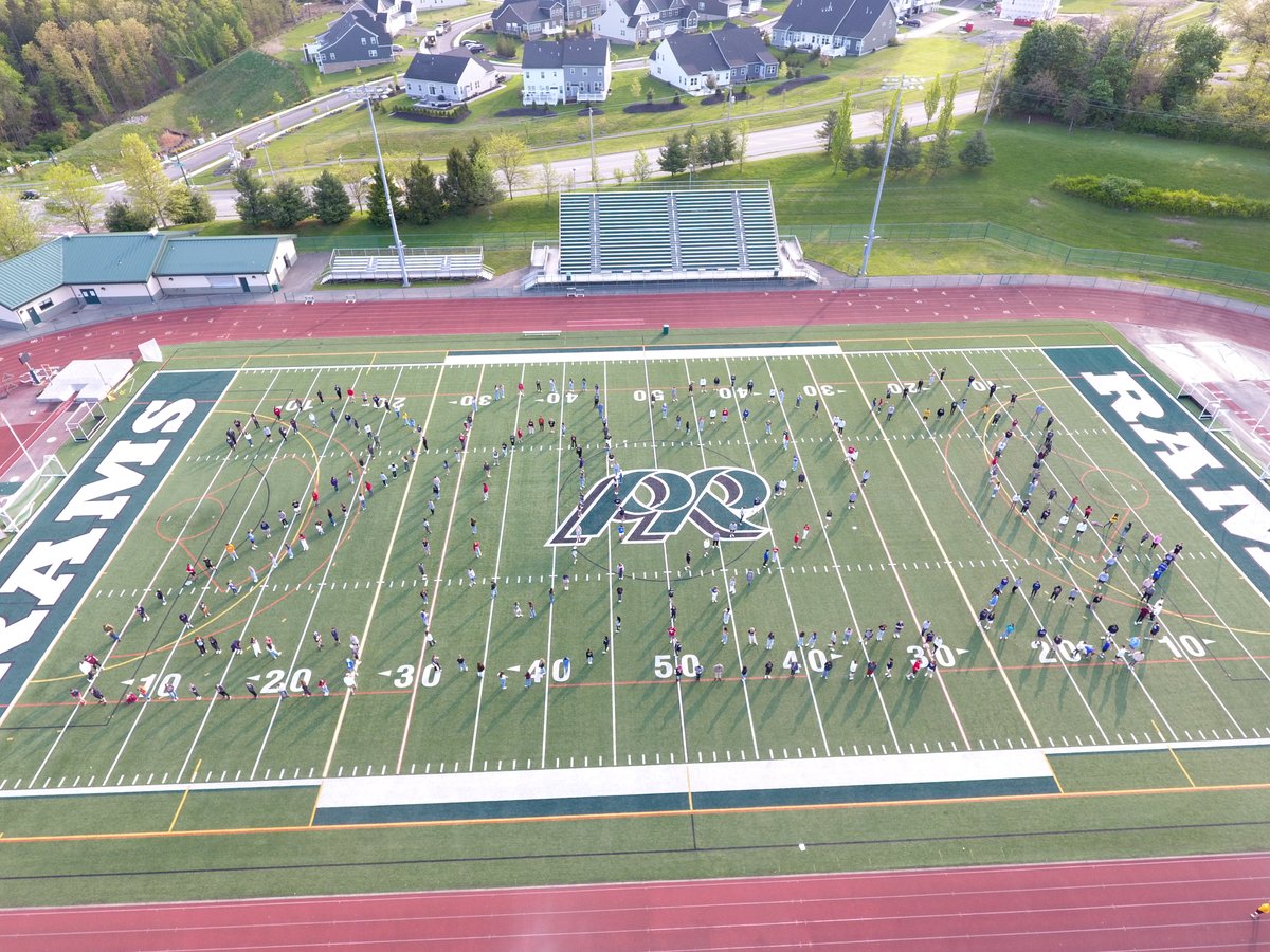 Congratulations to our Class of 2023, who gathered early this morning for a senior photo! Graduation is only 30 days away! 🎓