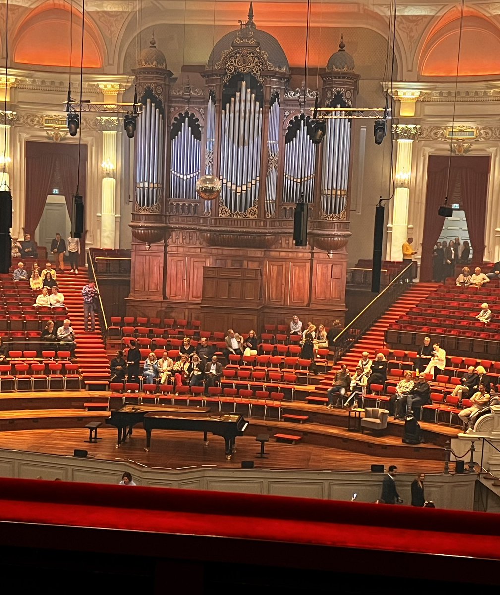 Groetjes uit het <a href="/Concertgebouw/">Het Concertgebouw</a>