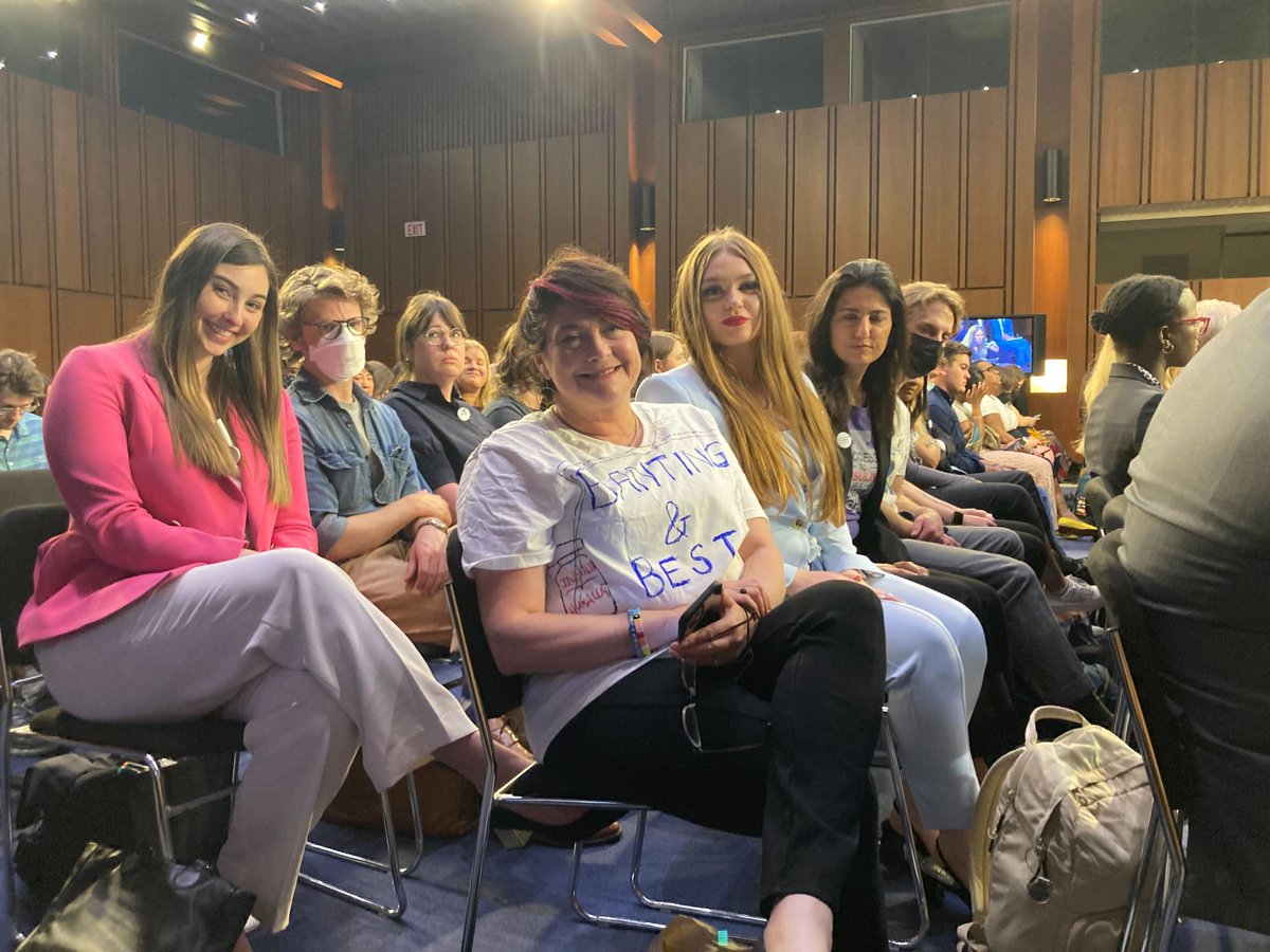 Look at these powerhouses. <a href="/wjk1971/">Wendy Katten</a> and #insulin4all advocates bear witness to questioning of the Big Three about why profits have been put before patients.