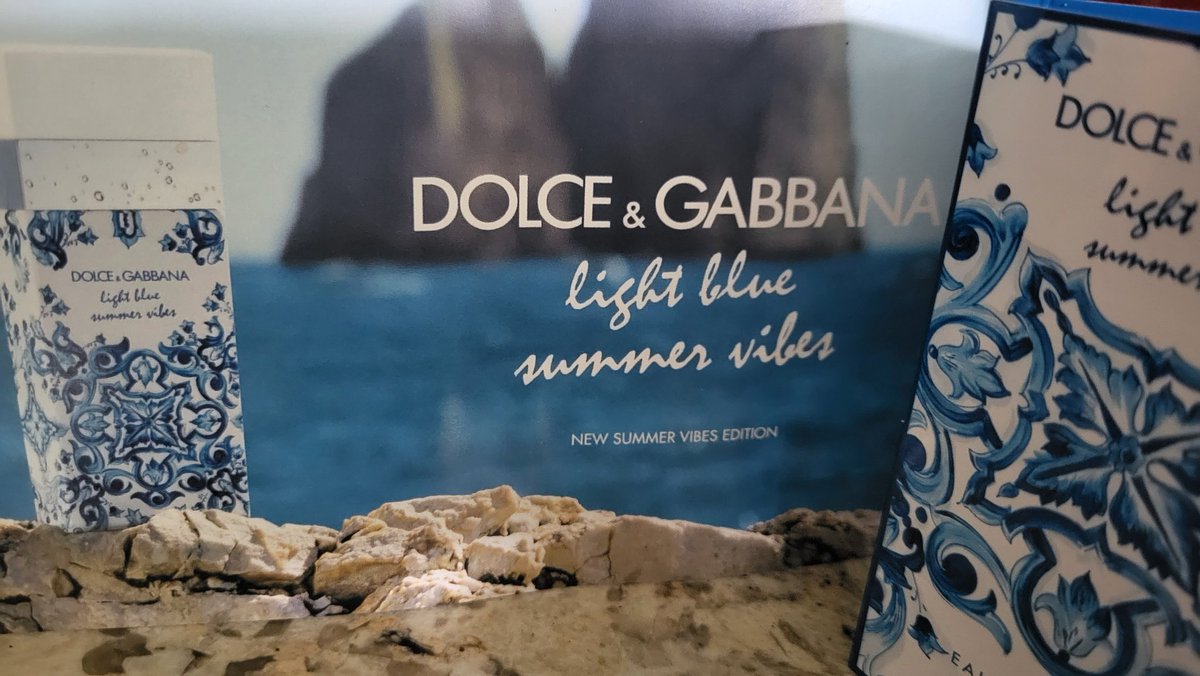 This Dolce and Gabbana light blue summer vibes is spectacular!  It smells great on me and my husband.   Thank you <a href="/Influenster/">Influenster</a>  for the free perfume and chance to sample! <a href="/dolcegabbana/">Dolce & Gabbana</a> #lisalenor #Influener #actres #model #influenster #DolceGabannalightbluesummervibes.