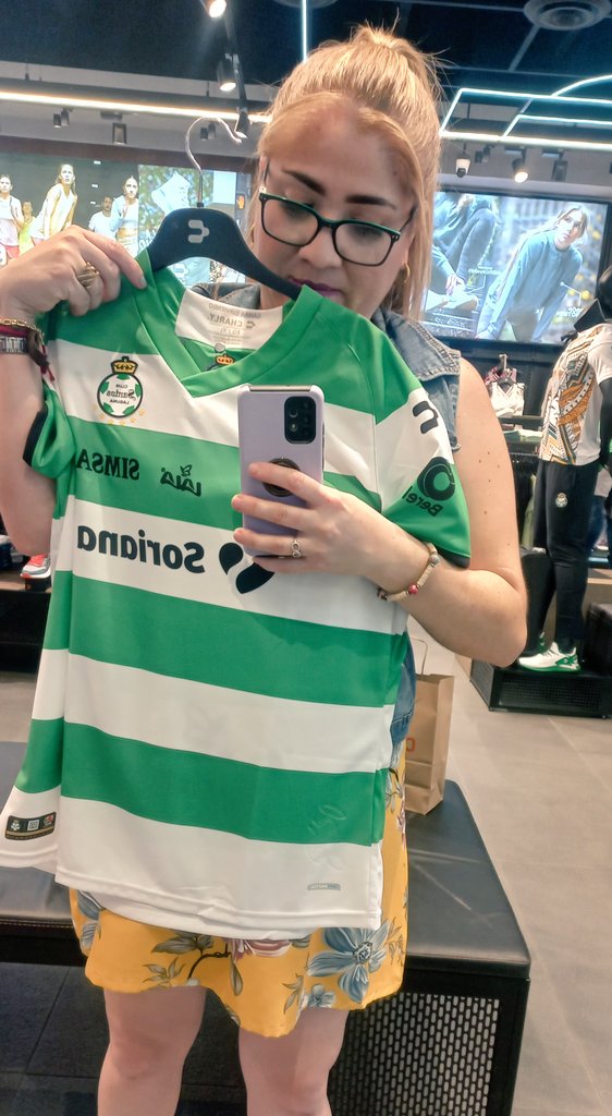 lu_beru23's tweet photo. El regalo Perfecto Si existe...💚👑
Hoy se Gana Y VAMOS por la 7⭐️⭐️⭐️⭐️⭐️⭐️⭐️
No eres el Favorito de muchos Pero Yo Creeo En Ti💚.Apoyo y Amor a la distancia 💚❤️ #ModoGuerrera #Vamos7 @ClubSantos https://t.co/XS8Cm3SXiH