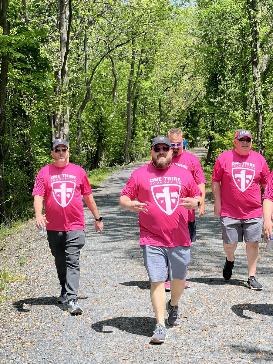 LT_Friendly's tweet image. I am so proud to be part of the @TMobile family in Central PA! Today we walked to help raise awareness for veterans issues and to show that we are willing to #carrytheload @OneTribe_22KILL #22KILL #MobilizeForService @dkensey #MDCPUNITED @JohannesPiket @ChappyCLT