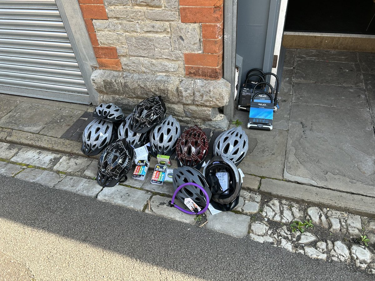 Headlands School tweet media