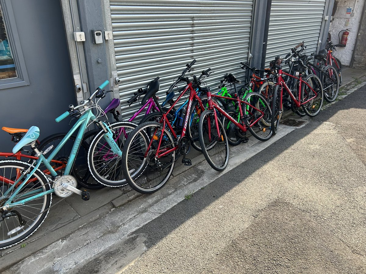 Headlands School tweet media