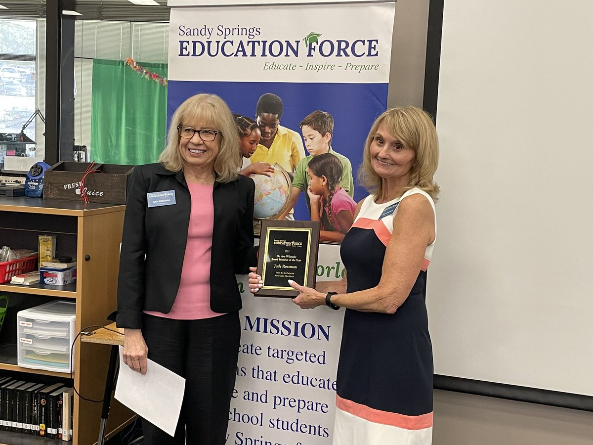 PerimeterLeader's tweet image. @SSEFGeorgia Chair Judy Roseman (2019) named the Dr. Ava Wilensky (2006) Board Member of the Year @ today’s SSEF Appreciation Bkfst! 🎉 So inspired by all the students’ lives changed by SSEF &amp;amp; all the alumni involved! 
@FultonCoSchools 
#EducationMatters 
#CommunityMatters