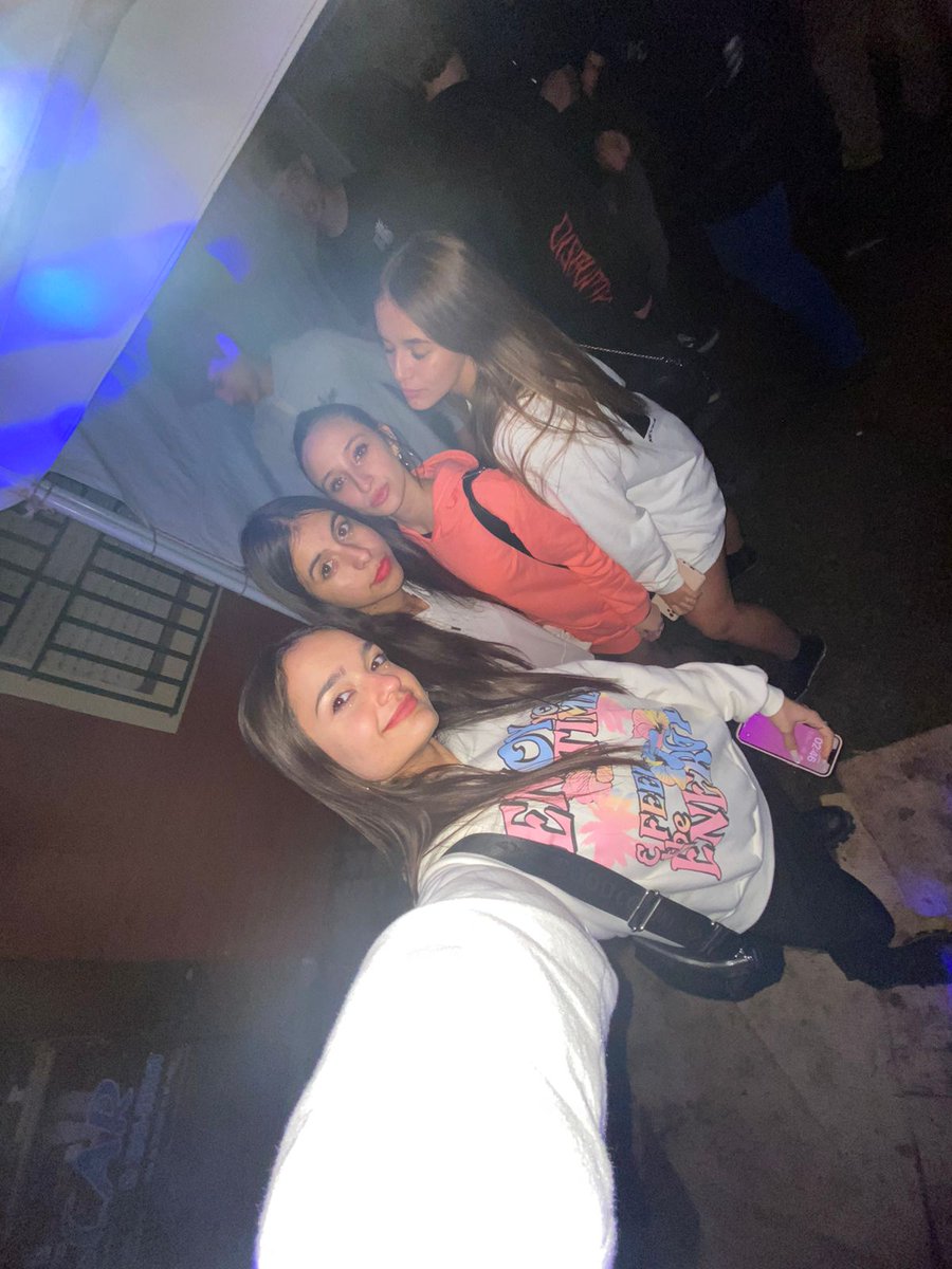 A pesar de todo, siempre ellas🤍
