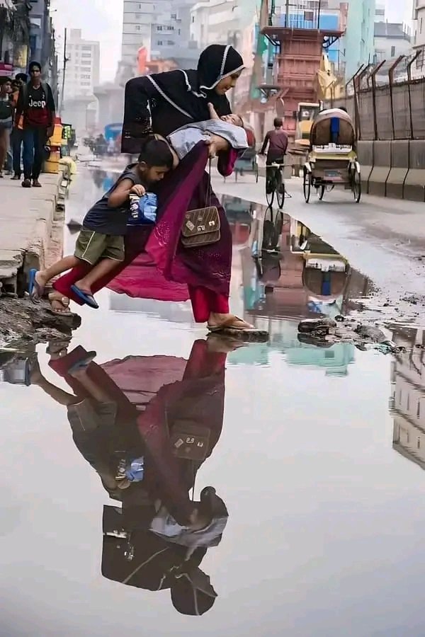 Mother is the best warrior in the world 🖤

May Almighty Allah bless our mothers with Jannah🙏