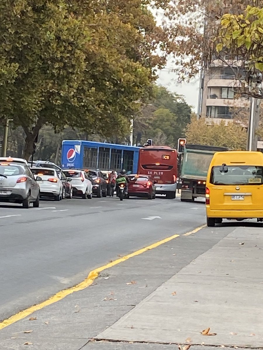 Esta micro recorrido C11 patente SK PL 38 no quiso parar en el paradero PC905 ⁦<a href="/Transantiago/">Red Movilidad</a>⁩ ⁦<a href="/Red_Movilidad/">Red Movilidad</a>⁩ ⁦<a href="/TTISantiago/">TransporteInforma Región Metropolitana De Santiago</a>⁩