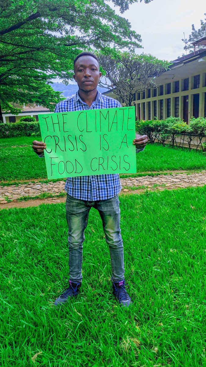 After the deadly floods and landslides that hit the eastern region of the DRC, several fields were destroyed and the population is at risk of being affected by the food crisis because #ClimateCrisis is a food crisis. Let's help this people in this difficult time
#ClimateEmergency