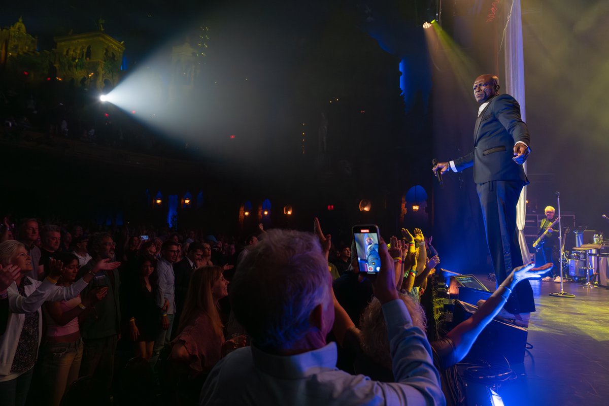 Trevor_Horn_'s tweet image. The @Seal World Tour continues in Washington D.C. tonight at The Anthem. Photos from the show in Louisville, KY.

Photos by J Tyler Franklin