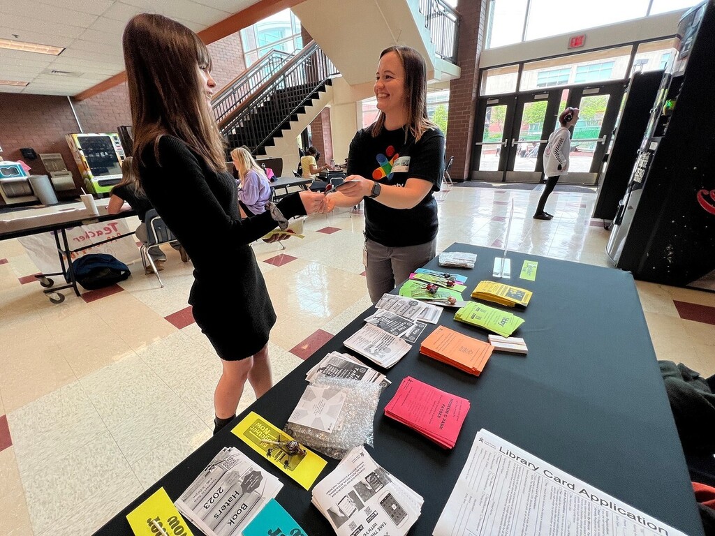 cobblibrary's tweet photo. Janelle from #GrittersLibrary and Mox from #MountainViewLibrary visited Kell High School last week. They handed out over 560 bookmarks (!!) with information about the upcoming Summer Reading Challenge and shared about two summer programs for Teens: Book … https://t.co/yRnyBN37Qj https://t.co/0AeRBrLfS7