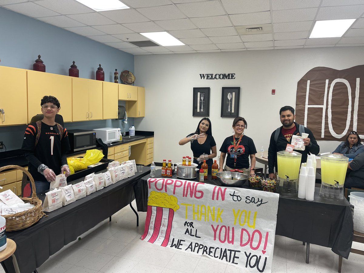 We ❤️ <a href="/ElDoradoHSTAFE/">ELDO.TAFE</a>! Thank you for POPPING with appreciation for our FantAZTEC teachers today! <a href="/EDAztecs_HS/">Venessa Betancourt</a>