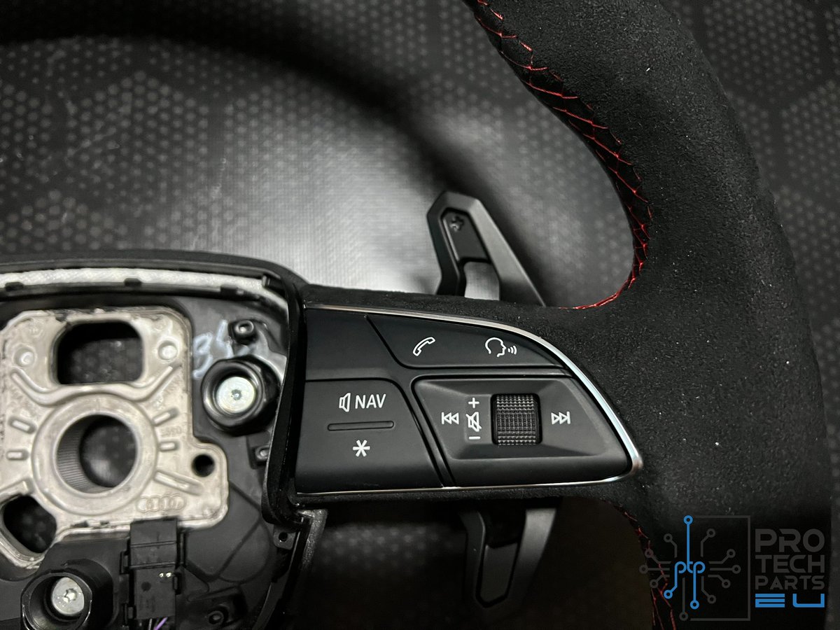 protechpartseu's tweet image. Discover the ultimate driving experience with our NEW Audi RS steering wheel, now featuring original Lamborghini paddle shifters! 🏁🚗 Upgrade your ride and feel the precision in every gear change. #AudiRS #LamborghiniPaddles #PerformanceDriving #CarEnthusiast
