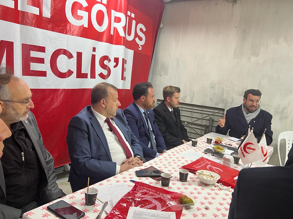 Yrefahfatihilce's tweet photo. Genel Merkez Gençlik Kolları Başkanımız Melih Güner Bey Ve Ekibi Fatih/ Karagümrük Skm'mizi ziyarette bulundular. Beşiktaş Ak Parti Birlik Çalışma Kurulu Başkan Vekili Mustafa Sercan Şart Bey'ede ziyaretlerinden dolayı teşekkür ederiz.

#yenidenrefahpartisi #milligörüş https://t.co/jCDEiOEBJN