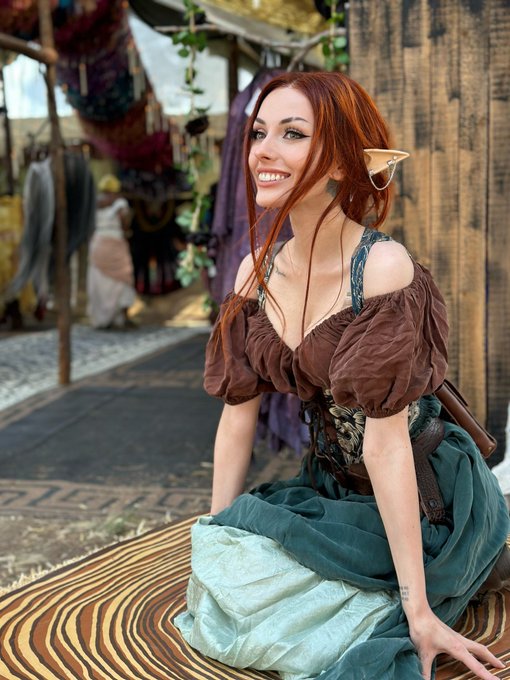 Renfaire 🍃 https://t.co/GLRHY1xSJM