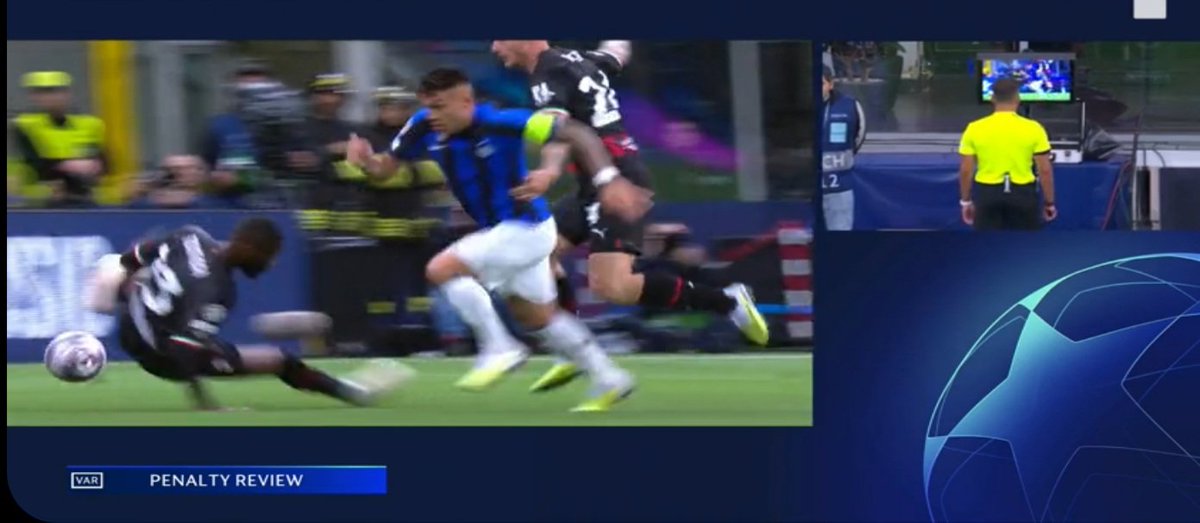 Lelahel201's tweet photo. #STADIOSANSIRO #MILANO
ORE 21:00 partita di andata 
@ChampionsLeague 
#milanFcInternazionale 
#risultatofinale 0-2
tutto nel 1° Tempo: 
8' #dzeko 
11' #Mikhitarian
#Foto1 un plauso alla nostra fantastica e mitica @UltrasInterCN69 
@alessan28580338 
@CarlaTua18 
@rita6255 https://t.co/x33kJIPmxX