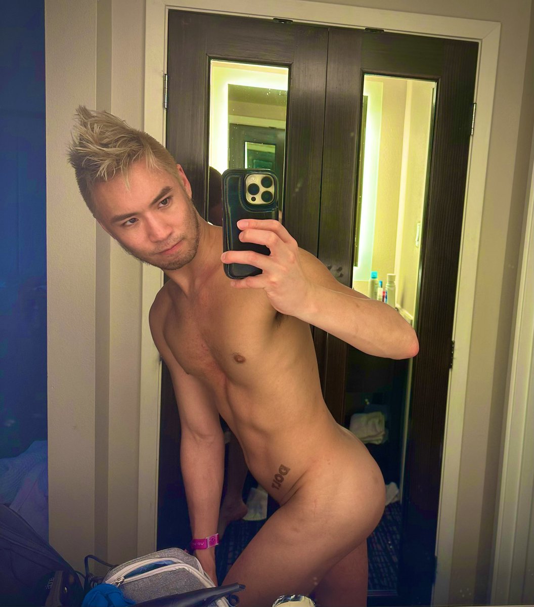 JohnnyAlexxandr tweet picture