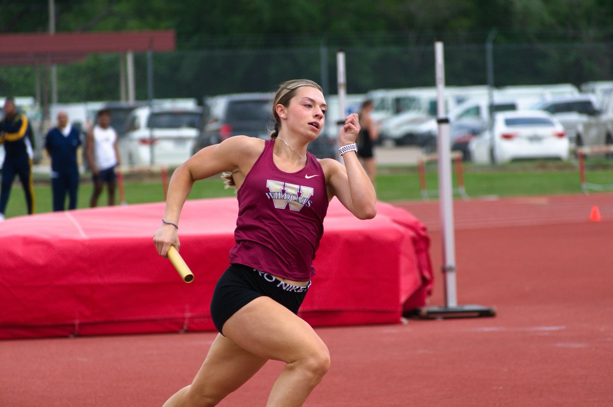 cwhsgirlstrack's tweet photo. Congratulations to Isabella Bickham for being selected to the 2023 THSCA Academic All-State 2nd Team! 👏🏾👏🏾⭐️📚📚@CW_Athletics @CyWoods212 @CyWood_Boosters https://t.co/jBPvRABPCn