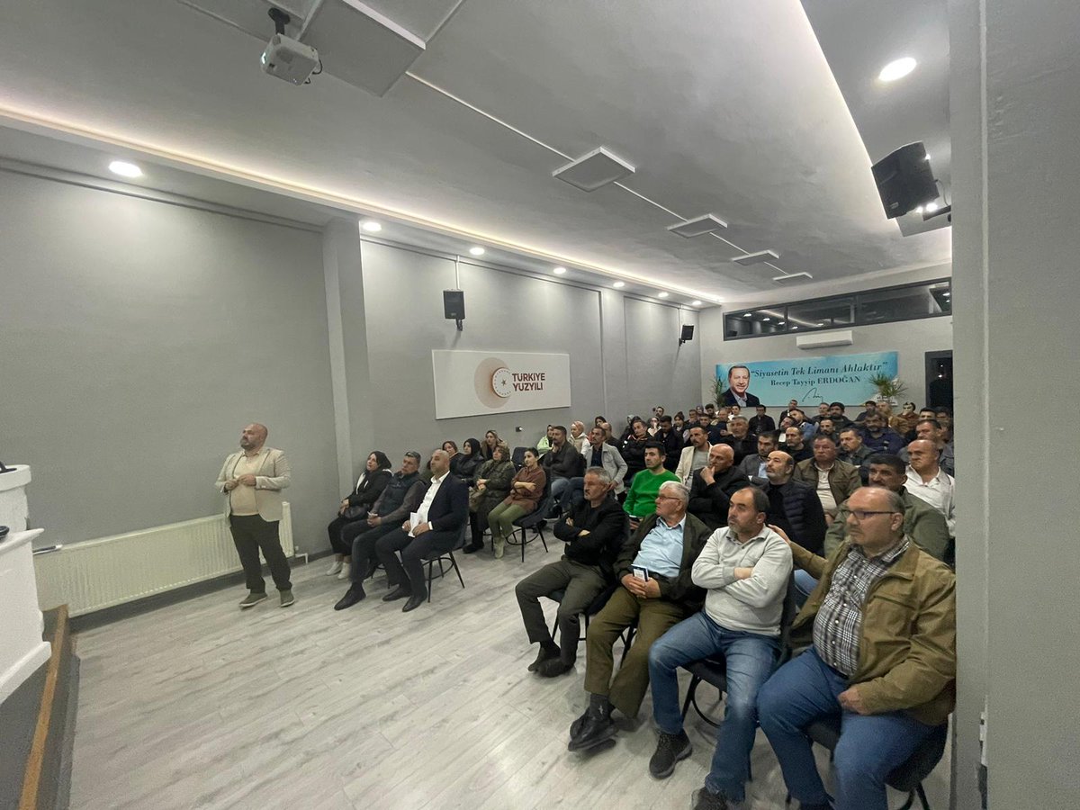 avfatih06's tweet photo. 📍AK PARTİ GÖLBAŞI İLÇE BAŞKANLIĞI 
✅İlçe Başkanlığımız’da  seçimde görev alacak sandık kurulu üyelerimiz,müşahitlerimiz ile birlikte sandık eğitimi toplantımızı gerçekleştirdik.
@hakanhanozcan @AkpartiAnkara
@Slmakcyln @06akgolbasi https://t.co/3pb7Nuu0wC