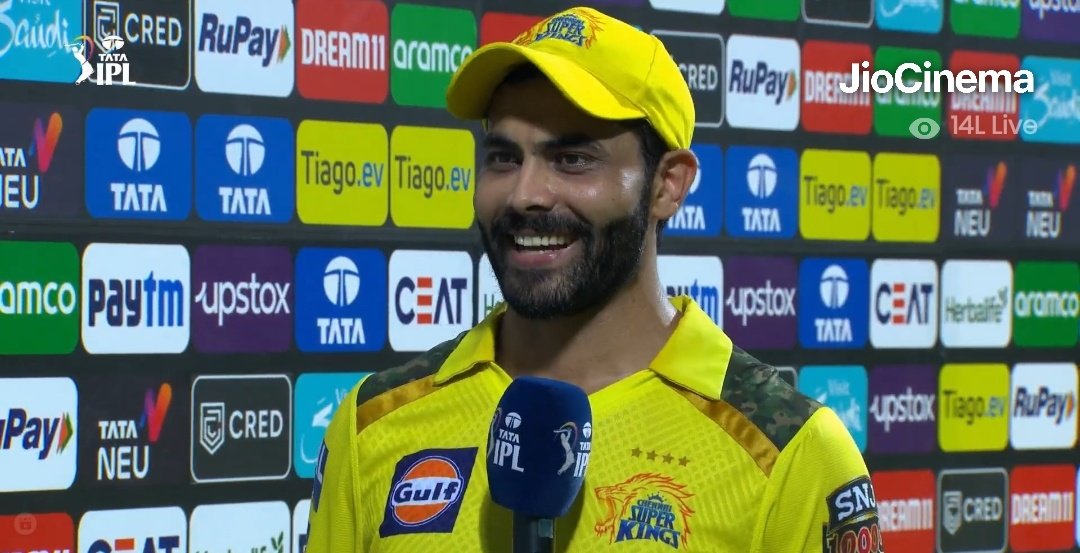 Jadeja said 'When I bat at 7, the crowd is disappointed and chants for Mahi bhai, imagine if I bat higher, they will just wait for me to get out (big smile)'. #Jadeja #MSDhoni #CSKvDC Manish Pandey Pathirana Thala