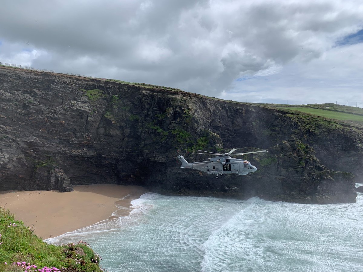 820NAS's tweet photo. Porthleven Bowl.
Stunning photos; very kindly sent to us by Mrs Sally Fox.
Crews regularly fly these cliffs, not least to exercise the trust within the aircraft. The front relying on the brains of the back; the back depending on the dexterity of the front. #FLYNAVY @RNASCuldrose https://t.co/DlRL0gbmEi