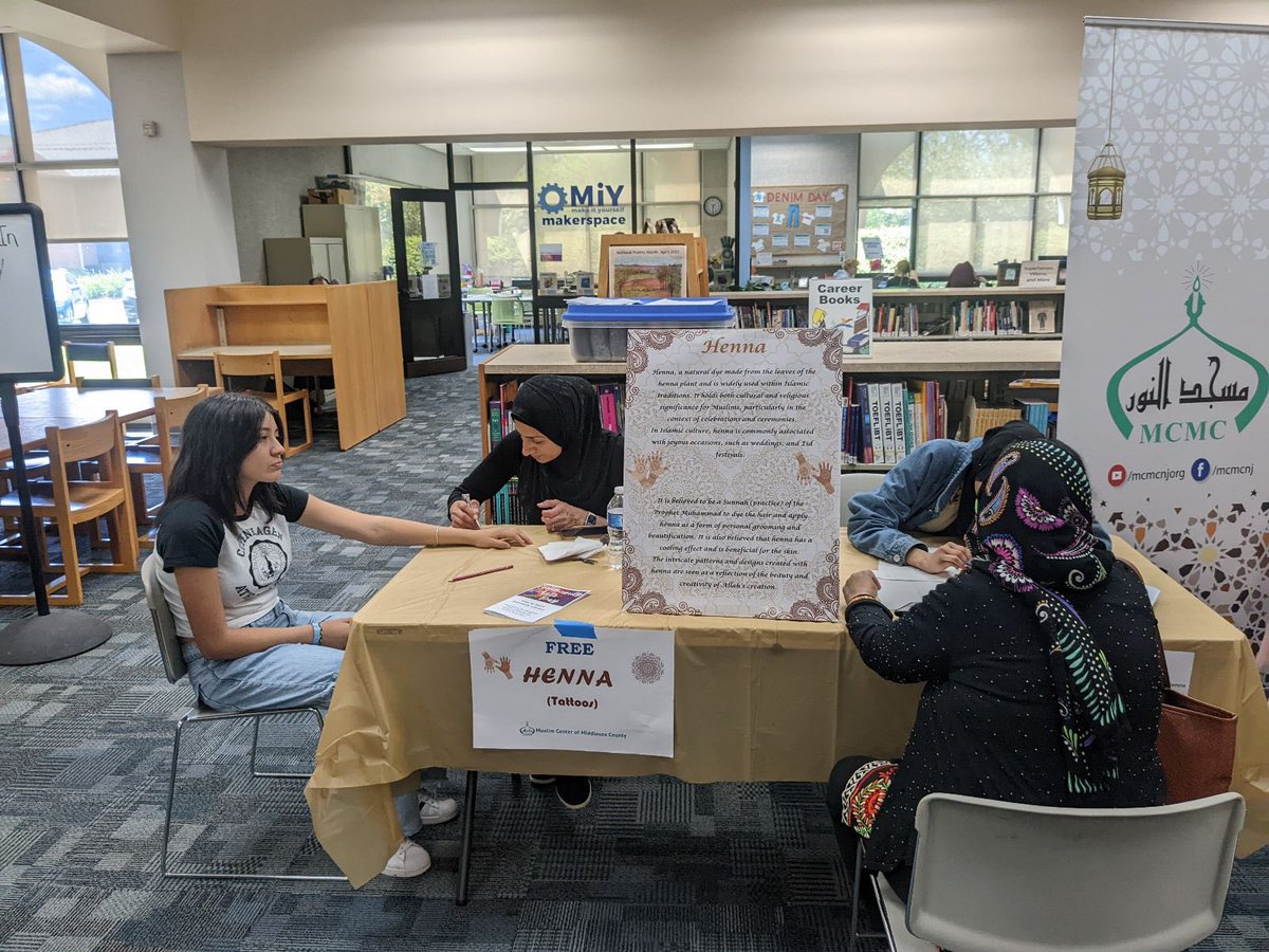 MCMC participated in the Annual Community Arts Day held at the Piscataway library last Saturday. 

Our henna, hijab, and calligraphy tables drew in many visitors.
To get involved in events like these please contact 
 outreach@mcmcnj.org