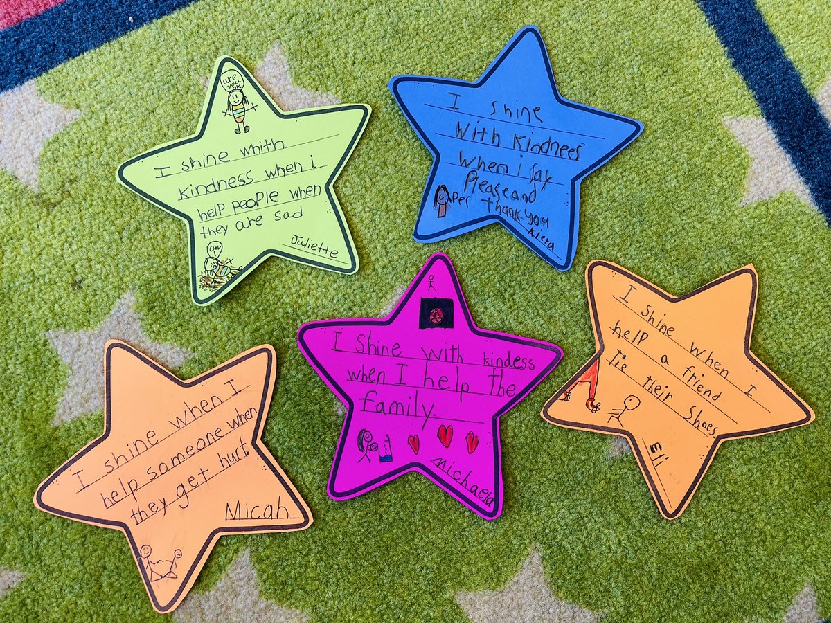 RJohnsonGR2's tweet photo. “K” is for KINDNESS! Second graders ⭐️ SHINE ⭐️ with kindness at home and at school. ❤️ @GroveAve220 @barrington220 #WeBelong220 https://t.co/UR92pZi4wL