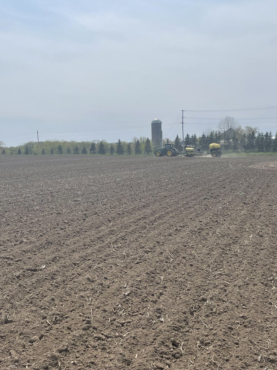 Last year we finished planting corn on May 10 this year we started. #Plant23 under way. ⁦<a href="/mikepearson89/">Mike pearson</a>⁩