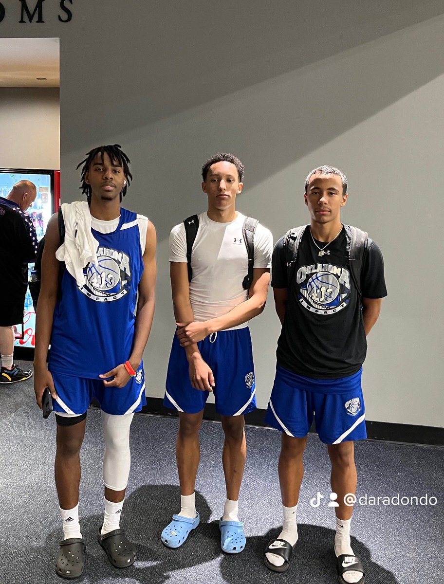 This picture so tuff , I had to get it poster sized for my office

<a href="/percygreen33/">percy green</a> <a href="/jrdnengland/">Jordan England</a> <a href="/BreylonOwens/">Breylon Owens</a> 

#Impact