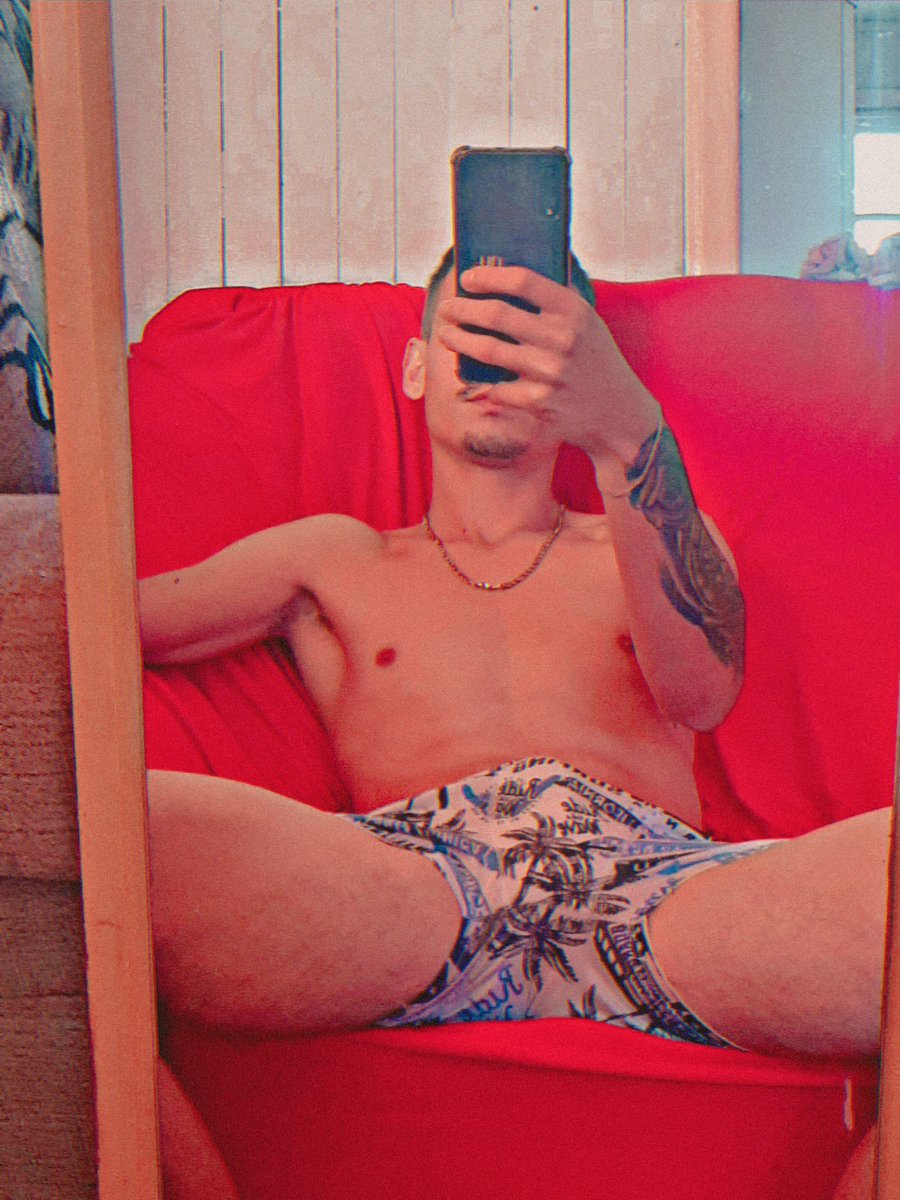 Giba_Hot's tweet photo. O rosto / o conteúdo 😈 https://t.co/6CQTec0SVK