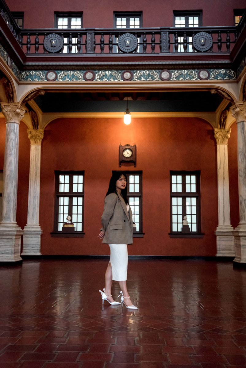 yoonsoobs's tweet photo. 10 days til I walk the graduation stage. it’s finally hitting me, I’m gonna be a full fledged doctor. 😭🫶🏼 Excited but nervous to begin residency soon as a family medicine resident #Medicine https://t.co/ZJPhoZdtQK