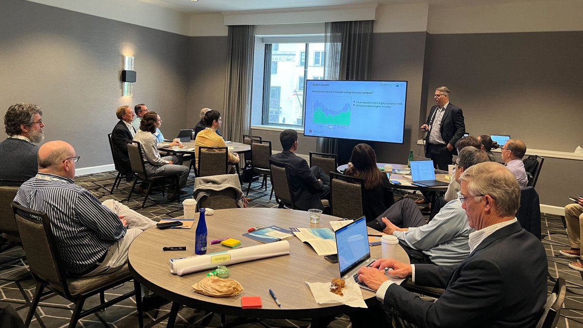 Happy Water Power Week, everyone! This morning Samantha Quinn led the UMERC Industry Workshop, looking at how foundational research can help industry needs. Join us on the UMERC portal (umerc-us.org) to share your thoughts—or  #WPW2023 photos 📷

Cheers to community!