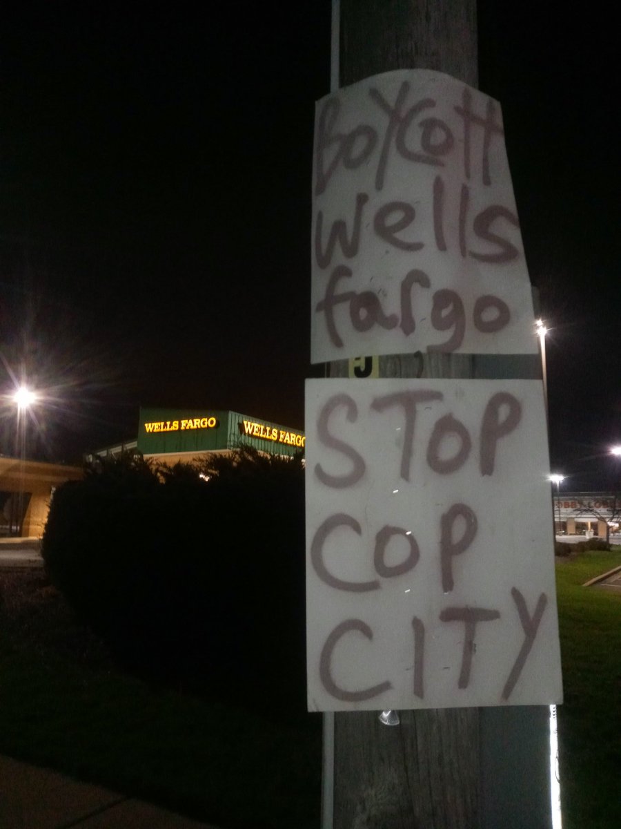 BrJoeBalkis's tweet photo. 4/27/23 #StopCopCity
#STRIKEups #BOYCOTTwellsfargo
#DEFUNDfacebook
#DEFUNDtwitter
#DEFUNDgoogle
https://t.co/hqx1EQboVk https://t.co/1t3BGamYEx
